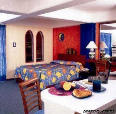 Hotel Casa De La Condesa 3*